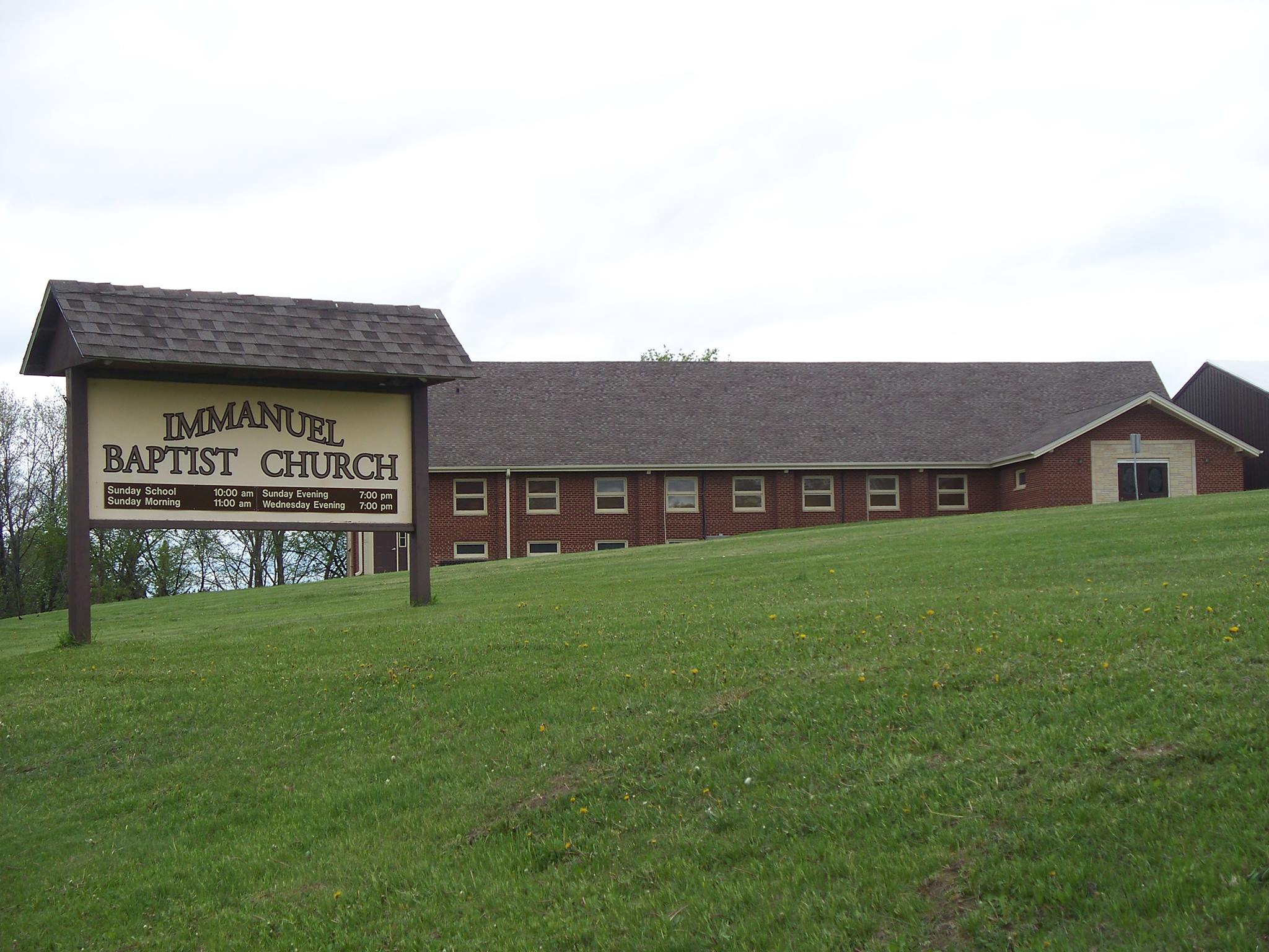 Immanuel Baptist Church - Menomonie, WI
