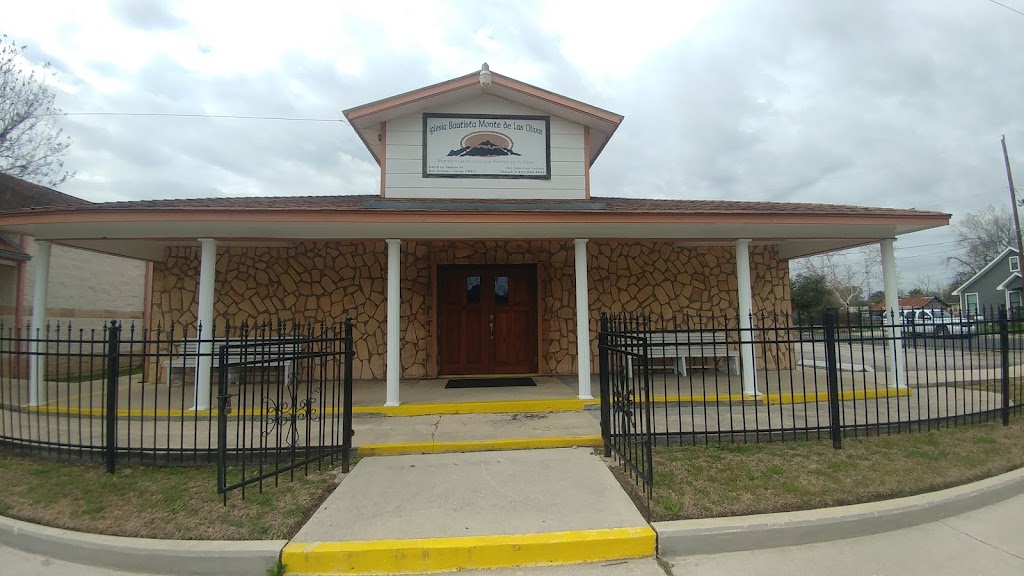 Iglesia Bautista Monte De Las Olivas - San Antonio, TX