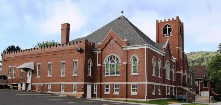 First Baptist Church - Hinton, WV